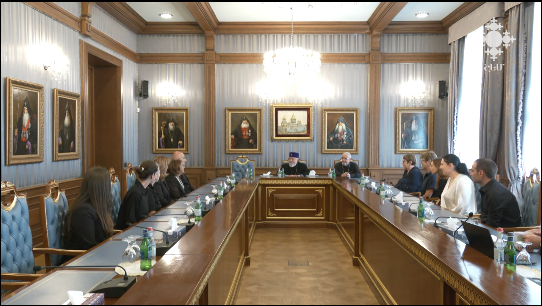 Catholicos of All Armenians Receives Doctors from the « Luys » Association